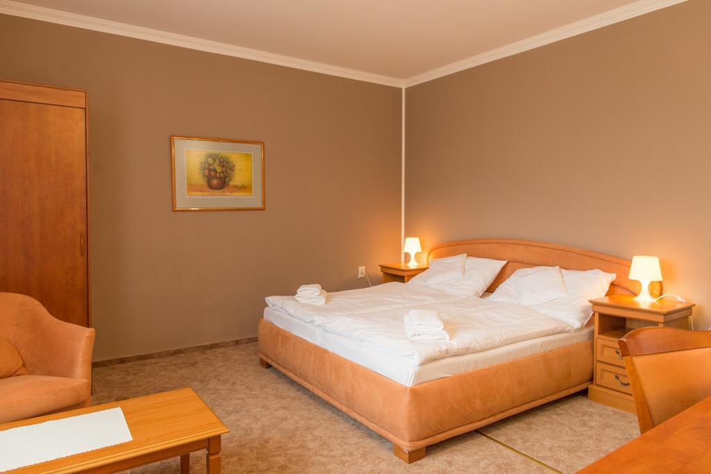 Hotel Grand Žilina Eksteriør bilde