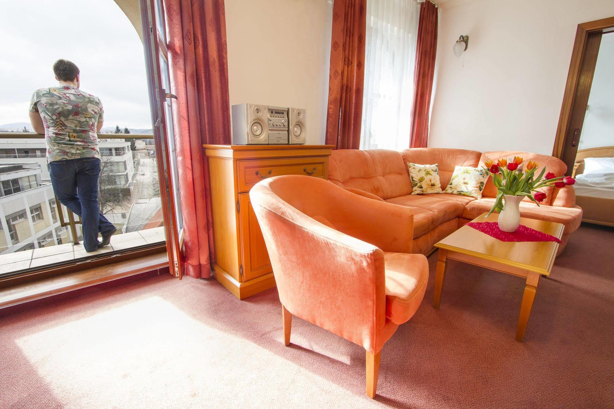 Hotel Grand Žilina Eksteriør bilde